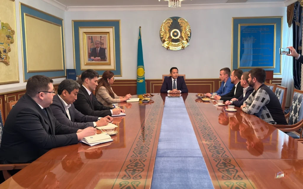 Kazakistan’dan Azerbaycan’a Eğitim Teknolojisi Atağı