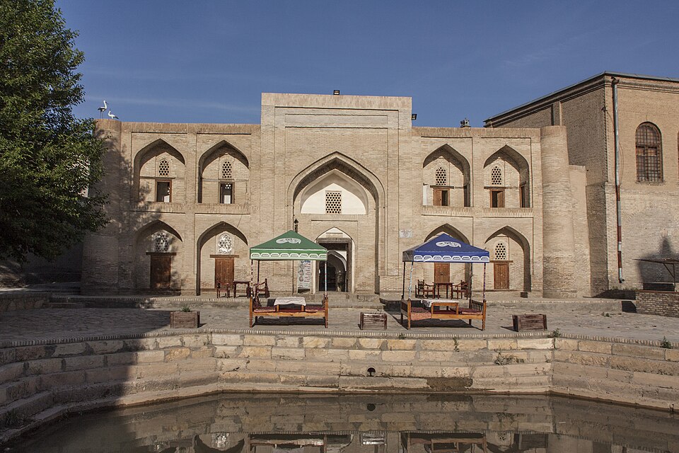 Tarihin Sessiz Tanığı: Gaukushon’daki Abdurahmoni Alam Medresesi