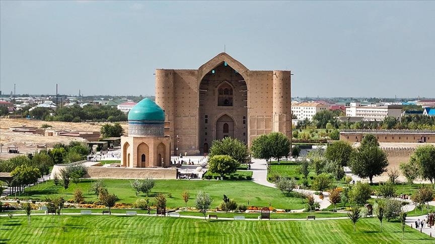 Türkistan’a Türk Uygarlığı Merkezi Çağrısı