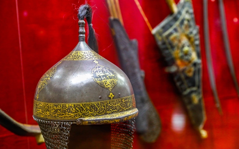 Bozkırın Hafızasında Saklı Güç: Kazak Batırlarının Silah Kültürü