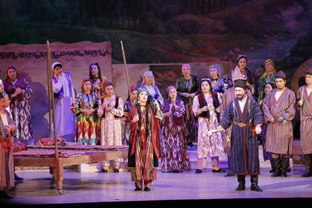 Taşkent Baharı: Opera ve Bale Dünyasının Yıldızları Aynı Sahnede