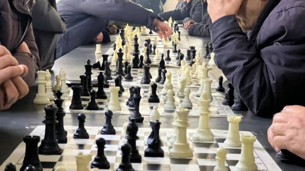 Kırgızistan’da Tarihi Satranç Buluşması: 500’den Fazla Genç Sporcu Yarışacak