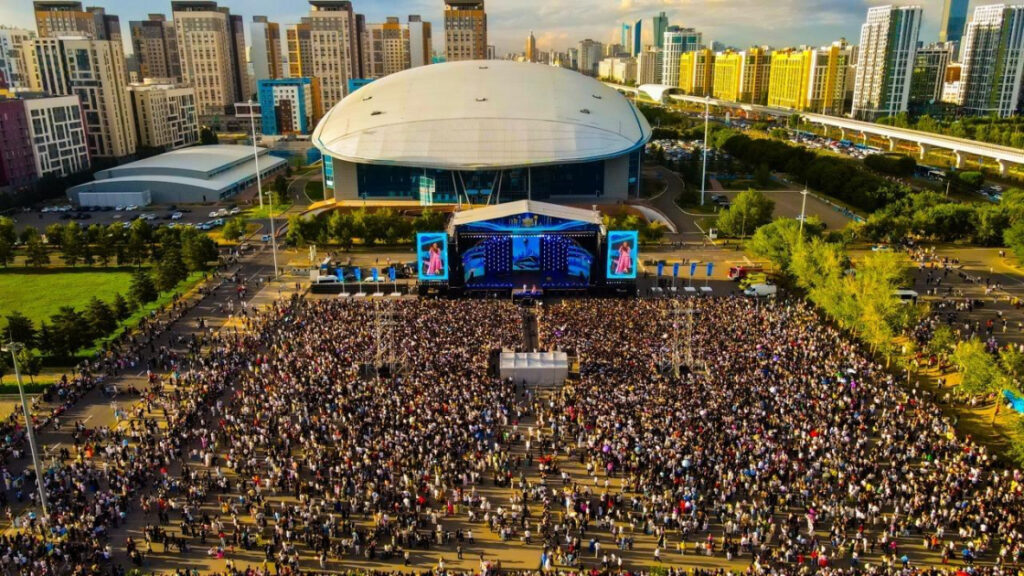 Astana Günü Kutlamalarına 100 Binden Fazla Kişi Katıldı