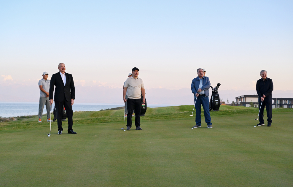 Türkistan Liderleri ve Azerbaycan Cumhurbaşkanı Kırgızistan’ın İlk Uluslararası Golf Kulübünü Açtı