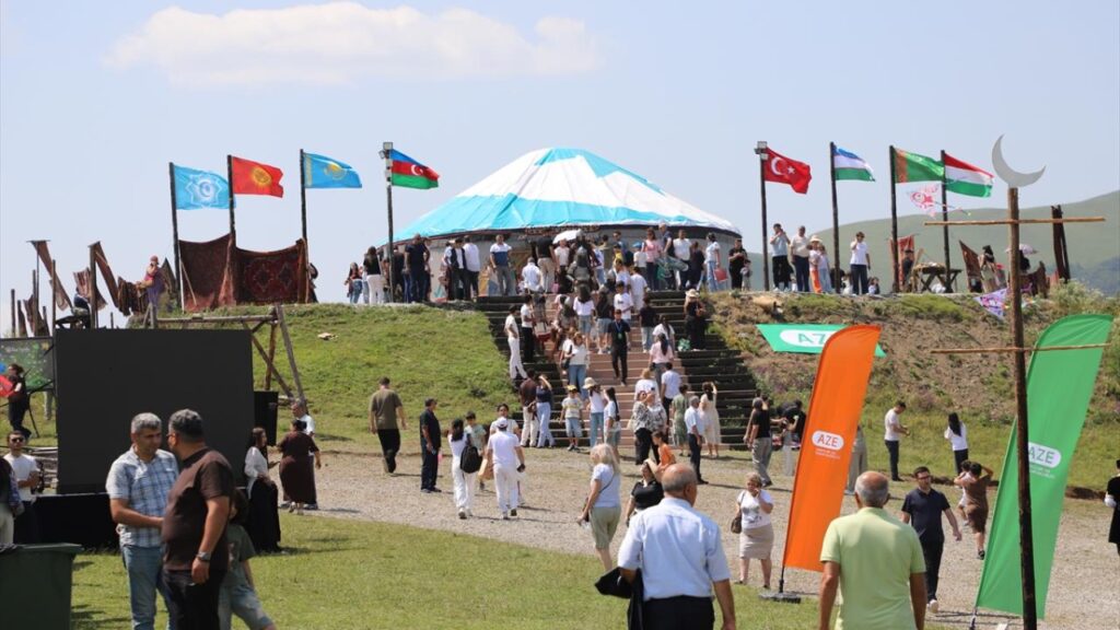 Türk Dünyasını Buluşturan 5. Ulusal Yaylak Festivali Göygöl’de Başladı