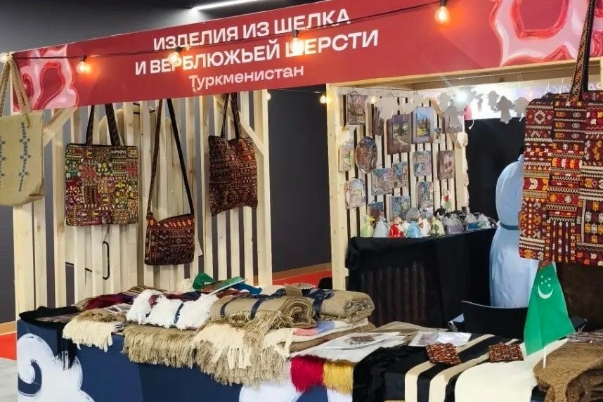 Türkmen Zanaatkârlar Kazan’daki Etno-Festivalde Yer Alıyor