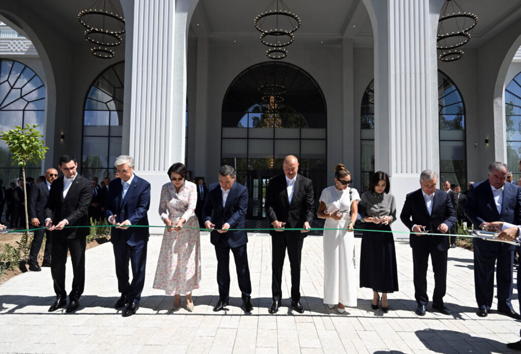 Issık Gölü’nde Tarihi Açılış: Altı Liderden Ortak Turizm Hamlesi